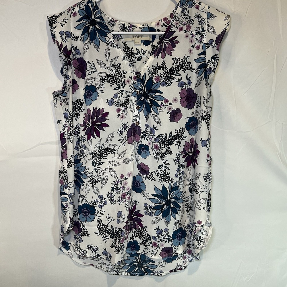 Loft Women's Floral Flutter Sleeve Henley Career Blouse V Neck XSmall Girly Cute